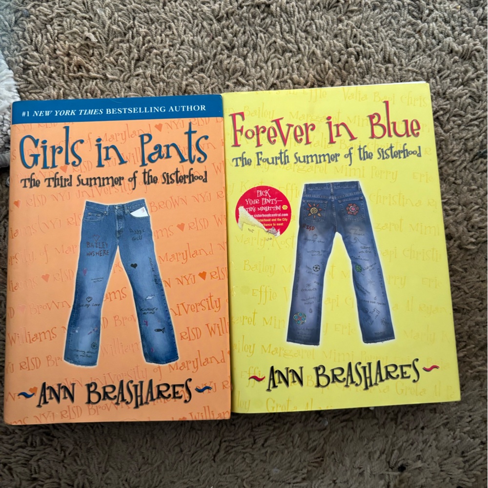 Girls' Denim Graphic Pants Book Cover Art Print - Blue